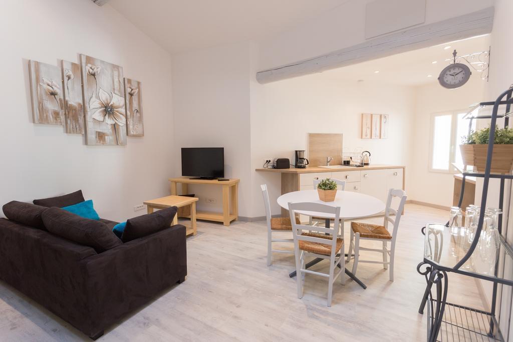 LʼIsle-sur-la-Sorgue Grand Studio Republique 아파트 외부 사진